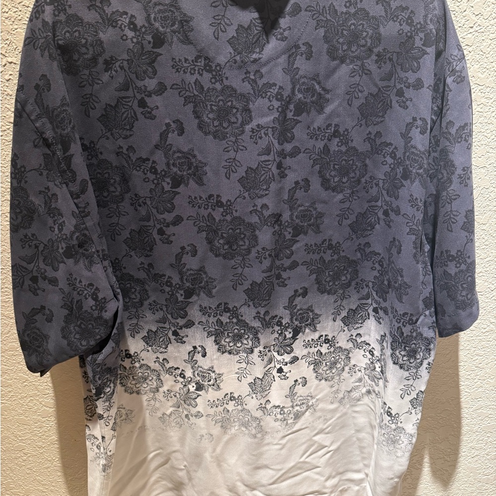 Tommy Bahama Men’s Black & White Floral Shirt XL - Picture 4 of 4